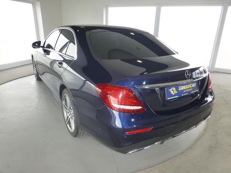 Mercedes-Benz Třídy E (2019) 220D*VYHŘ.SED**LED*4X4**KAMERA - fotka 8 z 32