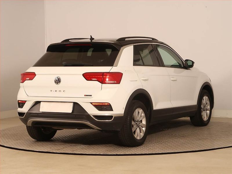 Volkswagen T-Roc (2019) 2.0 TDI 4Motion - fotka 5 z 19