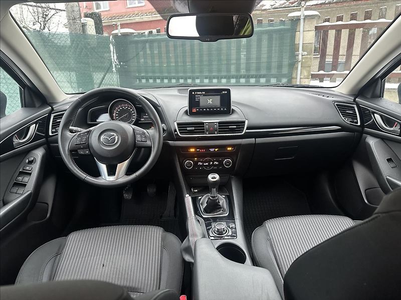 Mazda 3 2,0 G120 1.majitel - fotka 14 z 23