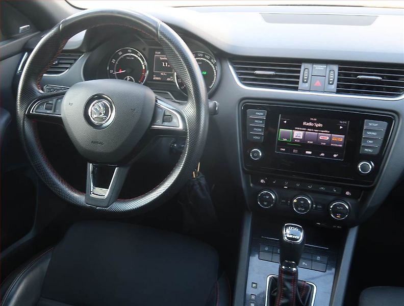 Škoda Octavia (2013) RS 2.0 TSI, Automat - fotka 7 z 23