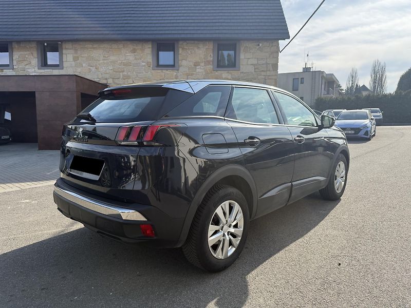 Peugeot 3008 1.2 THP 96 kW - fotka 7 z 19
