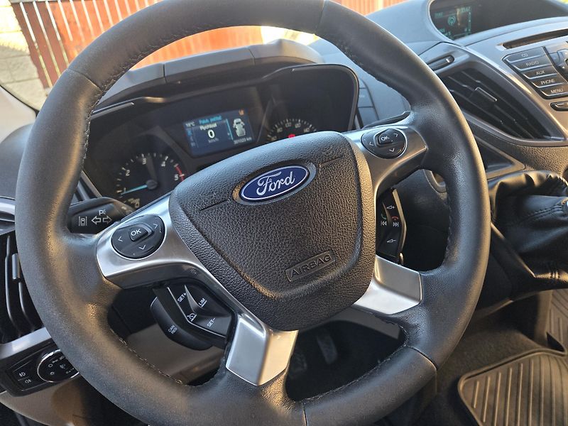 Ford Transit Custom 2.2TDCI L2 114kw 6míst - fotka 31 z 42