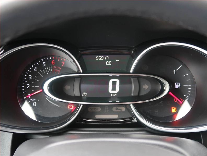 Renault Clio (2020) 0.9 TCe, ČR,1.maj, Serv.kniha - fotka 11 z 16