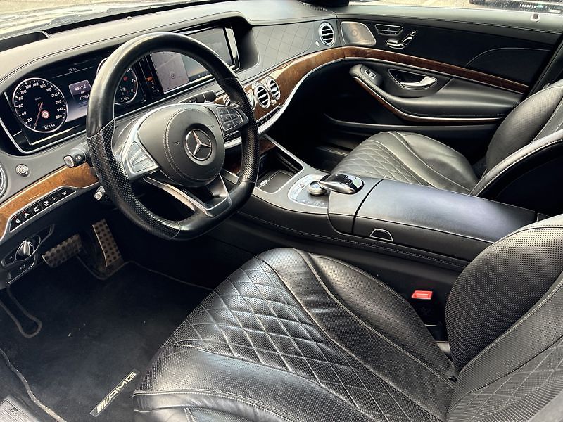 Mercedes-Benz Třídy S 500 4MATIC L AMG Style - fotka 10 z 18