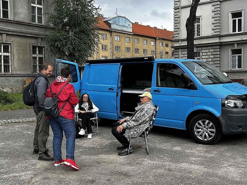 DIY karavan festival na Žižkárně v Českých Budějovicích. Dodávka Stanislava Vlažného.