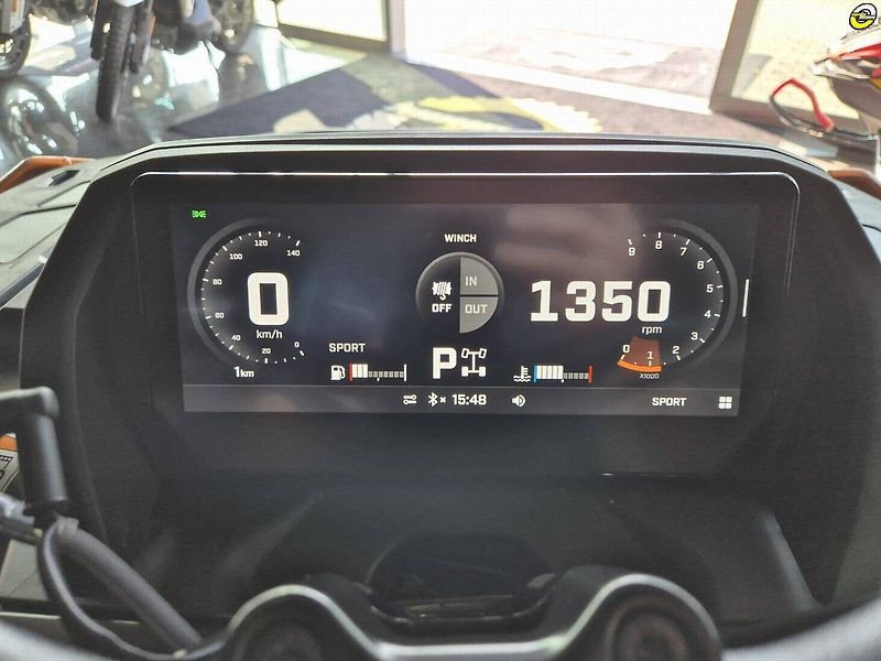 Can-Am Outlander Max 1000 XT-P (2026) Outlander MAX 1000R XT-P T ABS - fotka 28 z 29