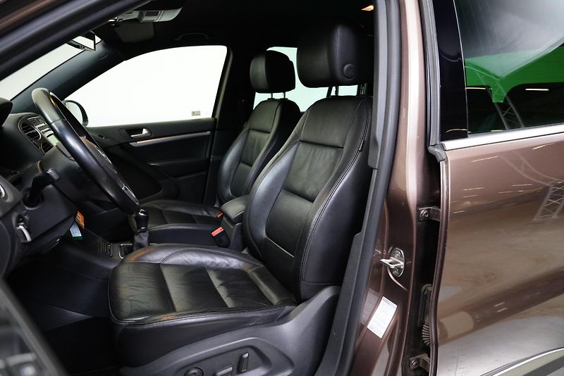 Volkswagen Tiguan - fotka 11 z 25