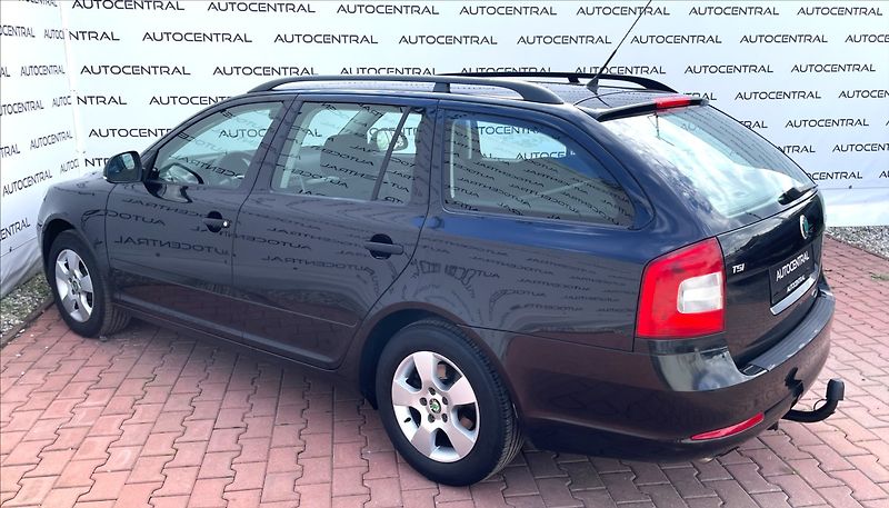 Škoda Octavia 1,4 TSi,90kW,serv.kn. - fotka 6 z 19