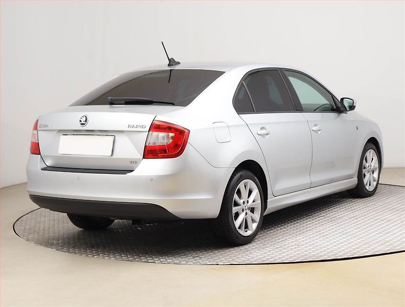 Škoda Rapid (2013) Style 1.6 TDI, nová STK - fotka 5 z 18