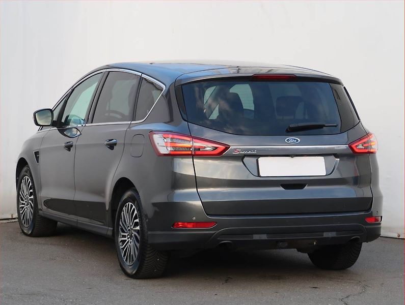 Ford S-MAX (2018) Titanium 2.0 EcoBlue, Automat - fotka 4 z 22