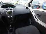 Toyota Yaris (2009) 1.33 Dual VVT-i, Serv.kniha - náhled 8