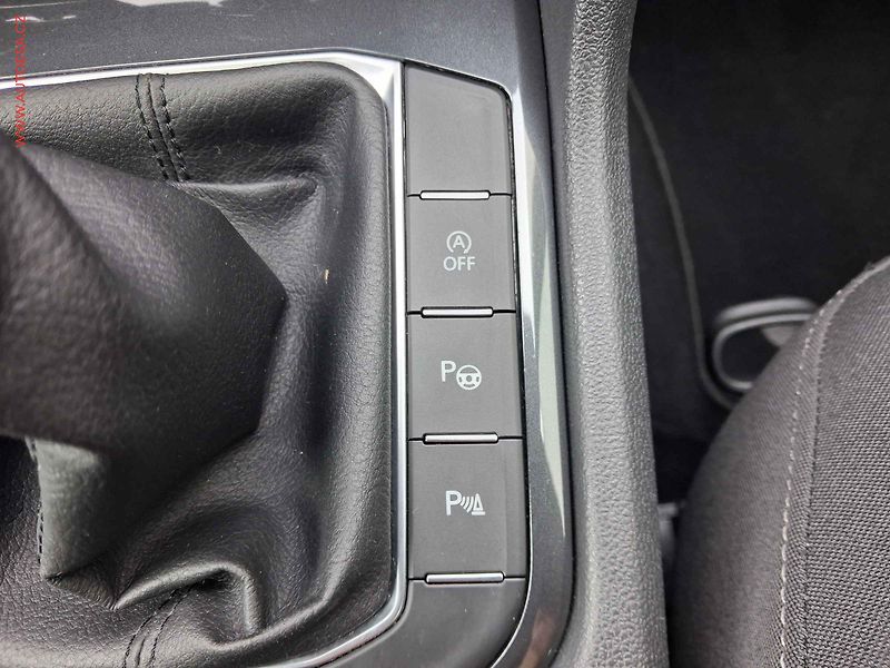 Volkswagen Tiguan (2019) 2.0 TDi, Highline, LED, navi - fotka 13 z 21