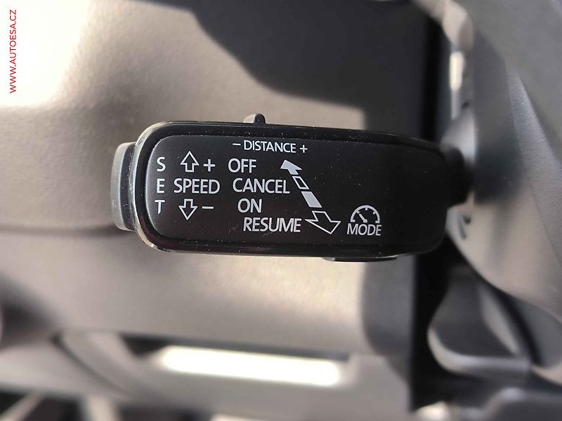 Škoda Karoq (2018) 1.0 TSi, Ambition, LED, navi - fotka 20 z 25