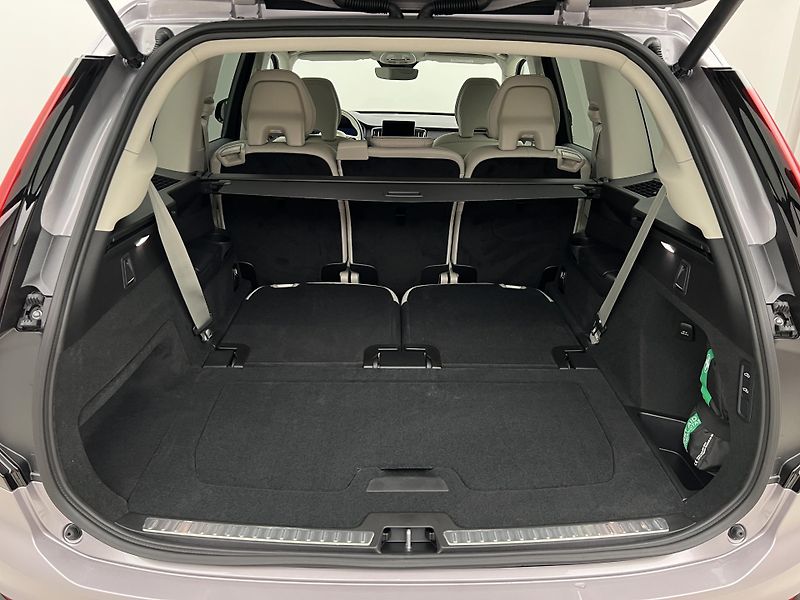 Volvo XC90 (2026) B5 AWD DARK PLUS AUT - fotka 7 z 47