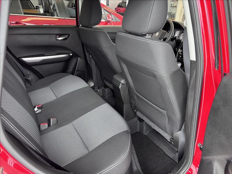Suzuki Vitara (2025) 1,4 BoosterJet AllGrip 4x4 Aut - fotka 9 z 14