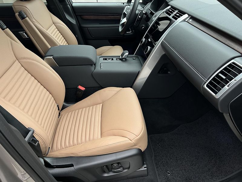 Land Rover Discovery (2026) D350 DYNAMIC HSE AWD REZERVACE - fotka 18 z 55