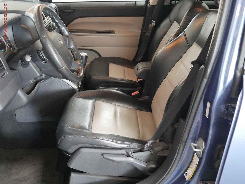 Jeep Compass (2007) 2.4i 4x4, AC, TZ - fotka 9 z 16