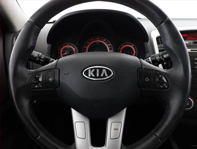 Kia Ceed (2010) 1.4 CVVT, po STK - fotka 8 z 15