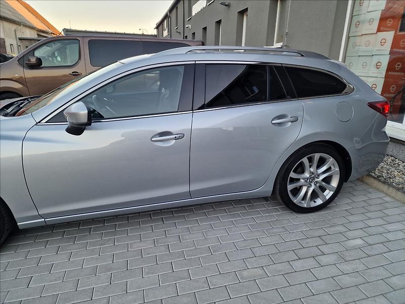Mazda 6 2.2 Skyactiv-D Revolution TOP - fotka 46 z 50