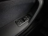 Škoda Yeti (2011) 2.0 TDI, 4X4, Navi, Tempomat - náhled 15