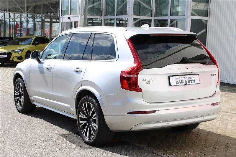 Volvo XC90 2,0 B5 AWD diesel Momentum CZ - fotka 4 z 4