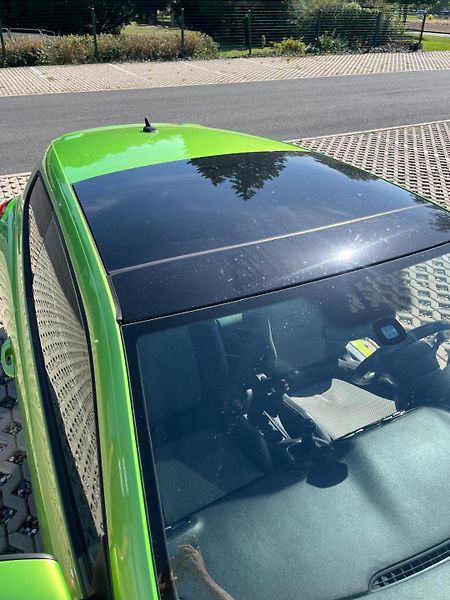 Volkswagen Scirocco (2009) - fotka 8 z 17