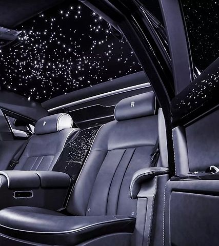 Za příplatek můžete mít v autě i hvězdné nebe nad hlavou., zdroj: Rolls-roycemotorcars.com