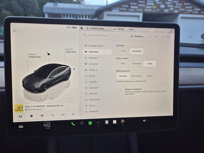 Tesla Model 3 LONG RANGE DUAL MOTOR 91,4% - fotka 22 z 49