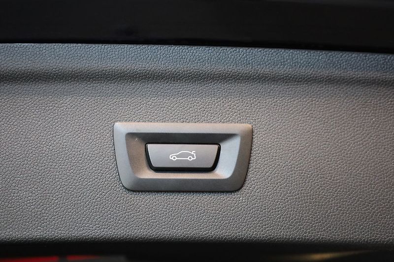 BMW Ostatní xDrive60, Masáž, Ventilace - fotka 8 z 41