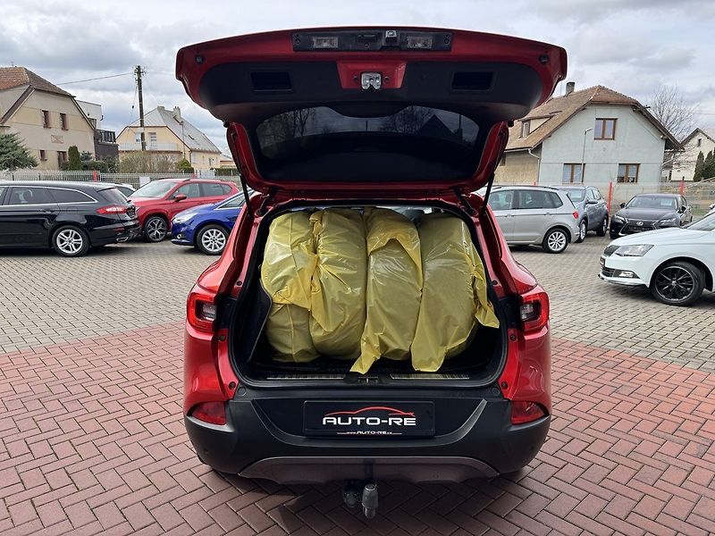Renault Kadjar (2015) 1.6dCi AWD Bose LED Kamera - fotka 21 z 50
