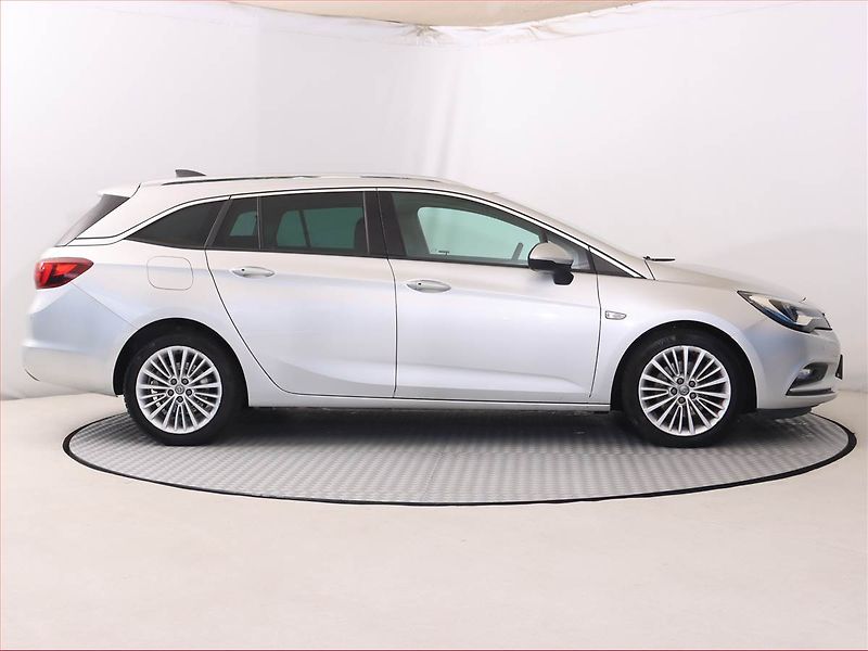 Opel Astra (2016) 1.6 CDTI, Serv.kniha, Navi - fotka 6 z 21
