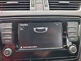 Škoda Octavia (2015) 1.6 TDi, Style, park. čidla - náhled 17
