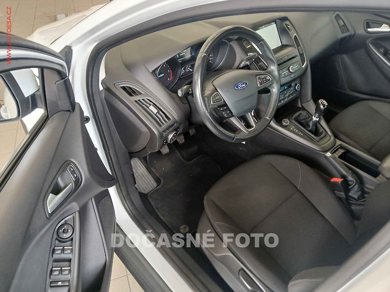 Ford Focus (2018) 2.0TDCI, servis.kniha - fotka 3 z 3