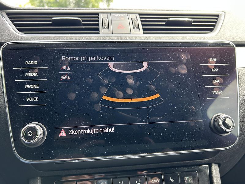 Škoda Superb (2022) 2.0 TDi 110 KW DSG - fotka 27 z 27