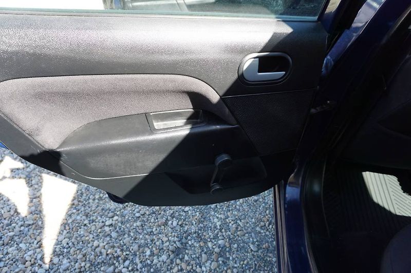 Ford Fiesta (2008) 1,3 NOVÉ V ČR - fotka 10 z 26