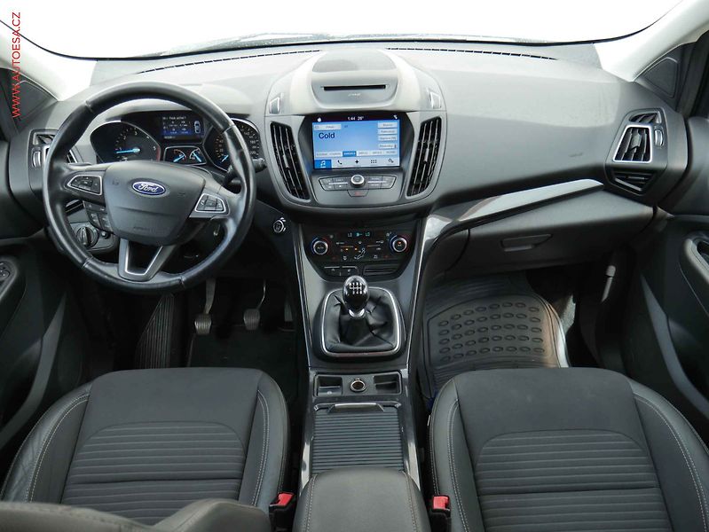 Ford Kuga (2017) 1.5TDCi, ČR, Navi, xenon - fotka 8 z 23