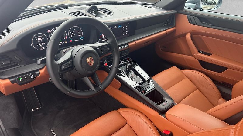 Porsche 911 Targa 4 GTS - fotka 15 z 30