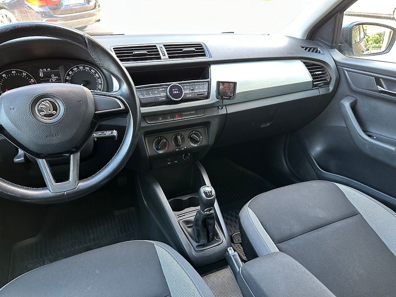 Škoda Fabia 1,2TSI 66kW - fotka 11 z 19