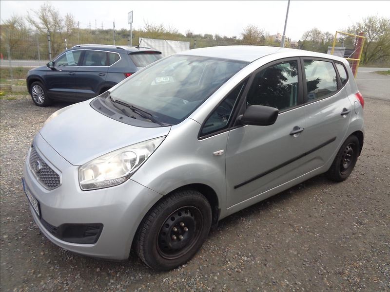 Kia Venga 1,4 - fotka 3 z 13