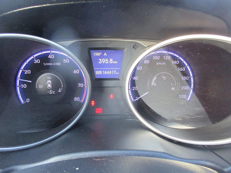 Hyundai ix35 1.6GDi COMFORT*TAŽNÉ Z*VÝHŘEV - fotka 17 z 49