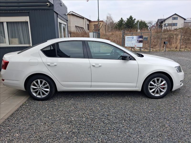 Škoda Octavia 1,6 1.6 TDi, po servisu, DPH - fotka 8 z 14