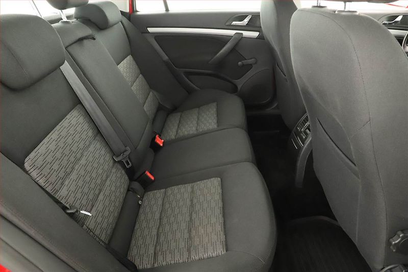 Škoda Octavia (2013) 1.6 TDI, Tempomat - fotka 7 z 11
