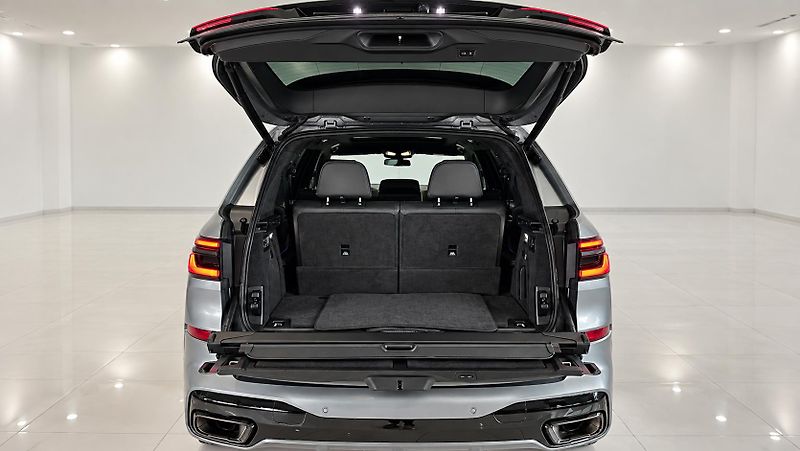 BMW X7 (2024) - fotka 8 z 33