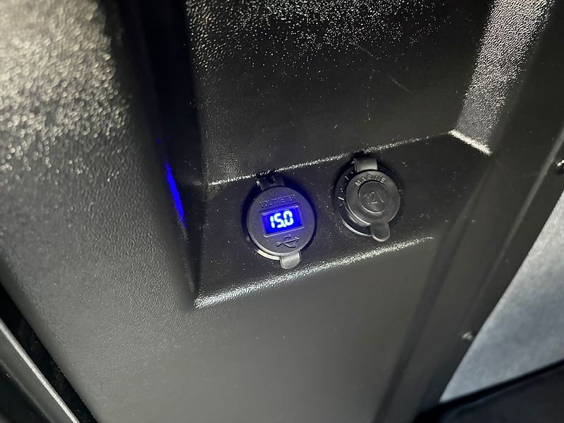 Renault Master (2026) 170k AUT, 8EP, Spojkar, 2lůžka - fotka 21 z 26