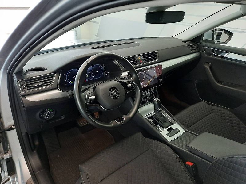 Škoda Superb (2022) Combi 2.0 TDI (110kW/150k) DSG - fotka 6 z 26
