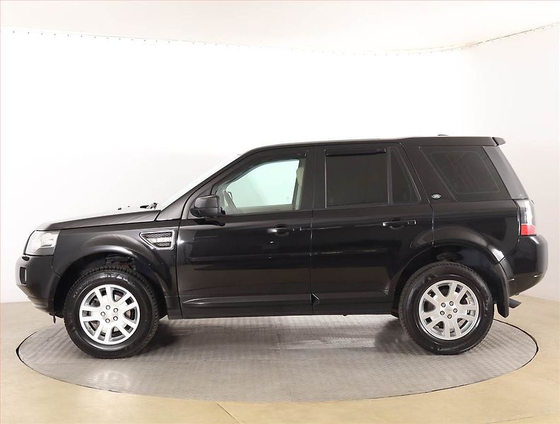 Land Rover Freelander (2014) 2.2 TD4, Tempomat - fotka 3 z 18