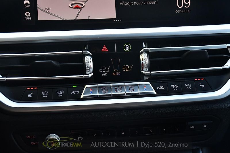 BMW Řada 3 320d xDrive M-SPORT  - fotka 34 z 56