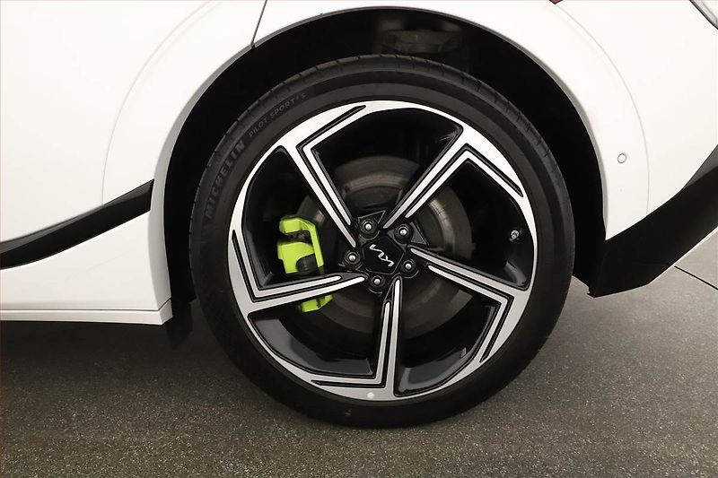 Kia EV6 (2023) GT AWD 77.4 kWh, SoH 99% - fotka 24 z 26