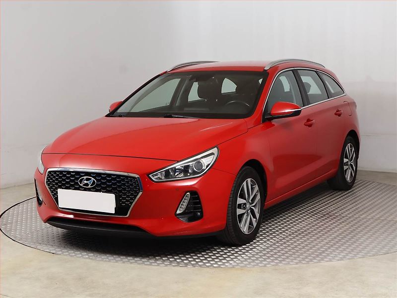 Hyundai i30 (2017) 1.6 CRDi, Serv.kniha, Navi - fotka 2 z 17