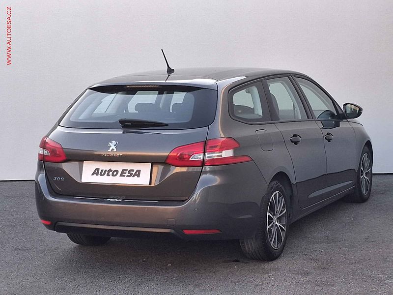 Peugeot 308 (2018) 1.6HDi, ČR, AC - fotka 4 z 16